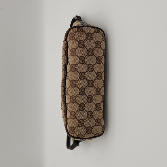 💯% Authentic Gucci boat pochette - Picture 3 of 6